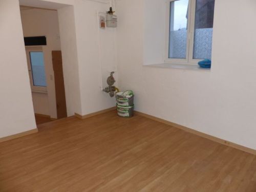 Bild - 6 Zimmer Mehrfamilienhaus, Wohnhaus in Arnstein