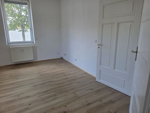 Bild - 6 Zimmer Erdgeschoßwohnung zur Miete in Schweinfurt