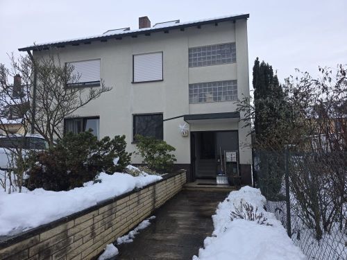 Bild - 5 Zimmer Erdgeschoßwohnung zur Miete in Sennfeld