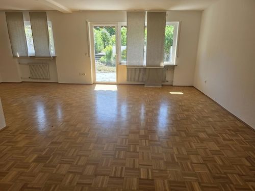 Bild - 3 Zimmer Erdgeschoßwohnung in Sennfeld