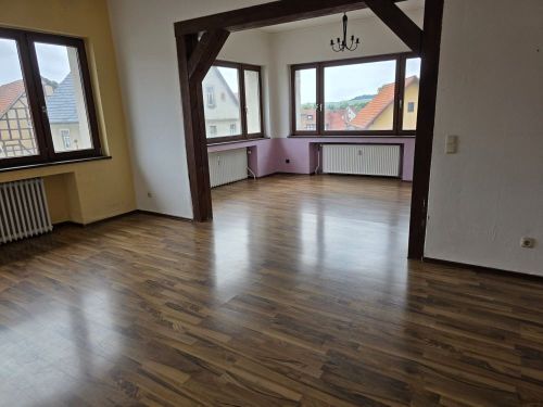 Bild - Einfamilienhaus mit 341,00 m&sup2; in Ermershausen zum Kaufen