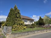 Bild - Einfamilienhaus mit Garage und Garten in 97534 Waigolshausen (ID 10654)