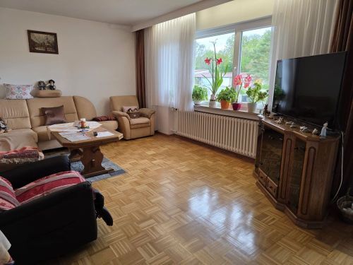 Bild - Einfamilienhaus mit 147,00 m&sup2; in Waigolshausen zum Kaufen