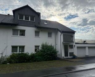 Büro Praxis Nagestudio Kosmetik-Studio 1-Zimmer-Mietwohnung mit herrlichem Ausblick in 97708 Bad Bocklet, Erstbezug (ID 1309)