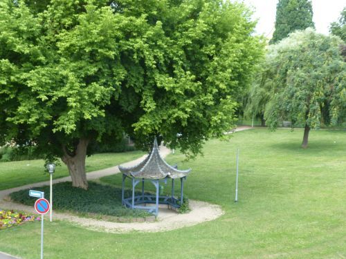 Bild - 24 Zimmer Mehrfamilienhaus, Wohnhaus in Bad Kissingen