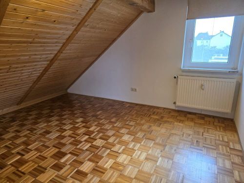 Bild - 11 Zimmer Mehrfamilienhaus, Wohnhaus in Waigolshausen