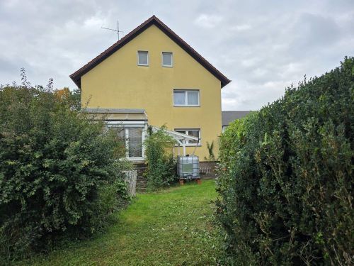 Bild - 3-Familien-Haus in 97534 Waigolshausen (ID 10034)