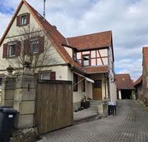 Einfamilienhaus mit Anbau, Garagenhaus und Halle in 97461 Hofheim-Rügheim (10630)