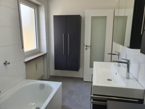Bild - 4 Zimmer Erdgeschoßwohnung in Bad Neustadt