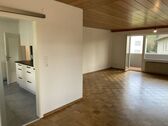 Bild - Erdgeschoßwohnung mit 121,00 m&sup2; in Bad Neustadt zur Miete