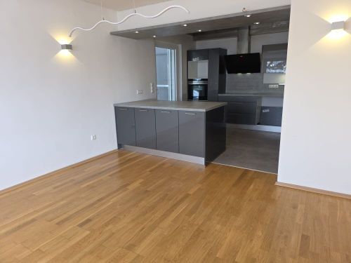 Bild - 5 Zimmer Einfamilienhaus in Niederwerrn