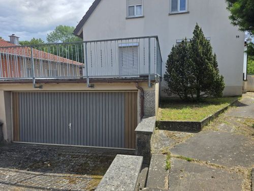 Bild - 6 Zimmer Zweifamilienhaus zum Kaufen in Schonungen