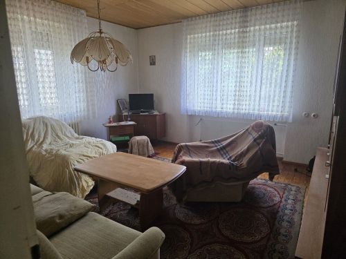 Bild - 6 Zimmer Zweifamilienhaus in Schonungen