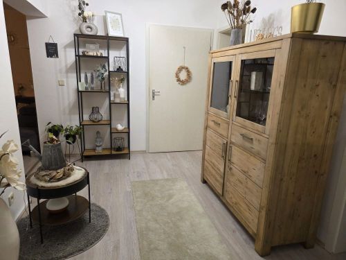 Bild - 3 Zimmer Etagenwohnung in Oerlenbach