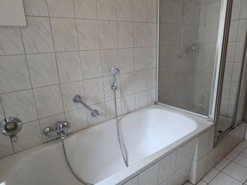 Bild - 12 Zimmer Einfamilienhaus in Ermershausen