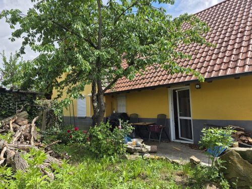 Bild - 6 Zimmer Einfamilienhaus zum Kaufen in Wonfurt