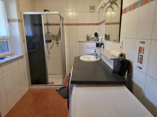Bild - 6 Zimmer Einfamilienhaus in Wonfurt