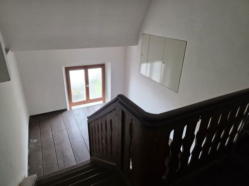 Bild - 12 Zimmer Mehrfamilienhaus, Wohnhaus in Ermershausen