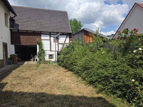 Bild - 7 Zimmer Einfamilienhaus zum Kaufen in Euerbach