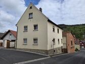 Bild - Einfamilienhaus mit Nebengebäude in 97725 Elfershausen-Machtilshausen zwischen Hammelburg und Bad Kissingen (10673)