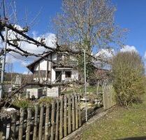 Romantisches Einfamilienhaus mit hochwertiger Ausstattung in ruhiger Randlage von 97450 Arnstein-Neubessingen (ID 10040)