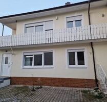 Mehrfamilienhaus nebst gemauerter Halle und Garten in 97618 Unsleben (ID 3638)