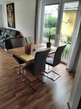 Bild - 6 Zimmer Doppelhaushälfte in Bergrheinfeld