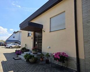 Firmensitz Kapitalanlage Anwesen + große Lagerhalle + große Außenhalle, Garagen, in 97723 Oberthulba-Schlimpfhof (ID 10575)
