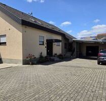 Firmensitz Kapitalanlage Mehrfamilienahus + Einfamilenhaus + große Lagerhalle + große Außenhalle, Garagen, in 97723 Oberthulba-Schlimpfhof (ID 10575)