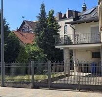 Großzügiges Einfamilienhaus mit Einliegerwohnung in 97450 Arnstein (ID 10527)