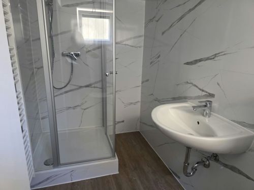 Bild - 1 Zimmer Etagenwohnung zur Miete in Sennfeld