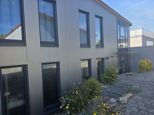 Bild - 9 Zimmer Einfamilienhaus zum Kaufen in Euerbach