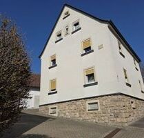2-Familienhaus mit schönem Garten in 97456 Dittelbrunn-Hambach (ID 10632)