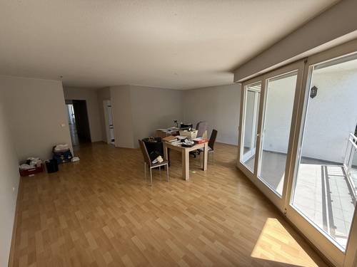 Wohn-Essbereich - 4 Zimmer Etagenwohnung in Hofheim