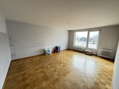 Wohnraum - 2 Zimmer Etagenwohnung in Frankfurt am Main