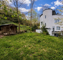 Glashütten: Einzigartiges Architektenhaus am Sonnenhang mit beeindruckendem Fernblick.