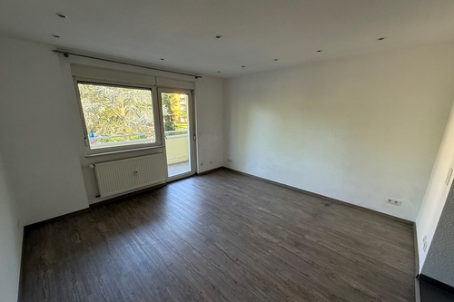 Wohnraum - 3.5 Zimmer Etagenwohnung zum Kaufen in Frankfurt-Sindlingen