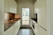 Einbauküche - 2 Zimmer Etagenwohnung zum Kaufen in Frankfurt am Main