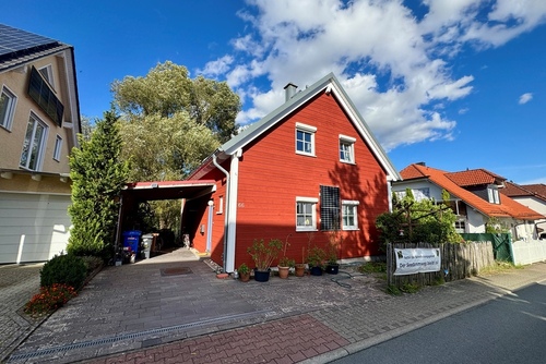 Ansicht - Oberursel - Stierstadt: Gepflegtes Einfamilienhaus in Feldrandlage!