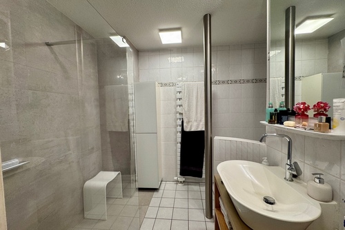 Bad - 2 Zimmer Etagenwohnung in Oberursel