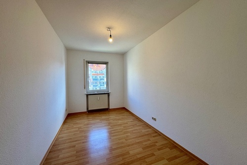 Zimmer - 3 Zimmer Etagenwohnung in Schwalbach