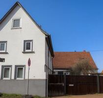 Hofheim-Lorsbach: Anpacken angesagt!! 2 Häuser zur Gestaltung und vielseitigen Nutzung