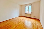 Wohnzimmer - 2 Zimmer Etagenwohnung zum Kaufen in Offenbach