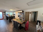 Essbereich und Küche - 9 Zimmer Einfamilienhaus in Schmitten