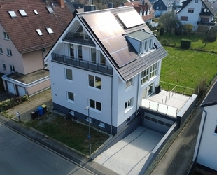 Bad Homburg - Ober-Erlenbach: Exklusives freistehendes Einfamilienhaus in kinderfreundlicher Lage!