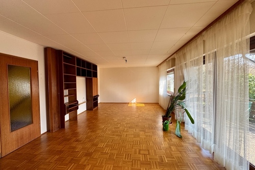 Wohnbereich - 6 Zimmer Einfamilienhaus zum Kaufen in Oberursel