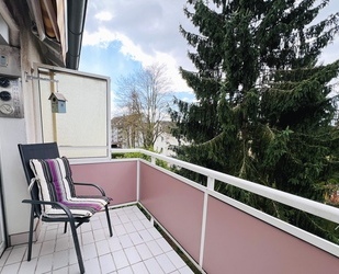 Frankfurt-Nied: Gut geschnittene 3-Zimmer-Wohnung mit Balkon! - Frankfurt am Main