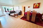 Wohnzimmer - Karben-Okarben: Gut geschnittene 3-Zimmer-Wohnung mit Balkon und Stellplatz!