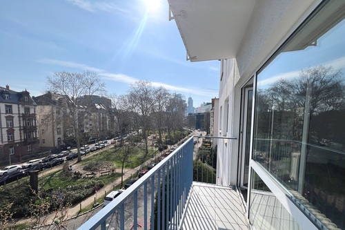 Balkon - 2 Zimmer Etagenwohnung zum Kaufen in Frankfurt am Main
