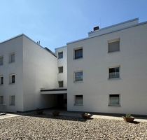 Kelkheim: Vermietete 1,5 Zimmerwohnung! Kapitalanlage auf Erbpachtbasis mit 5% Rendite.
